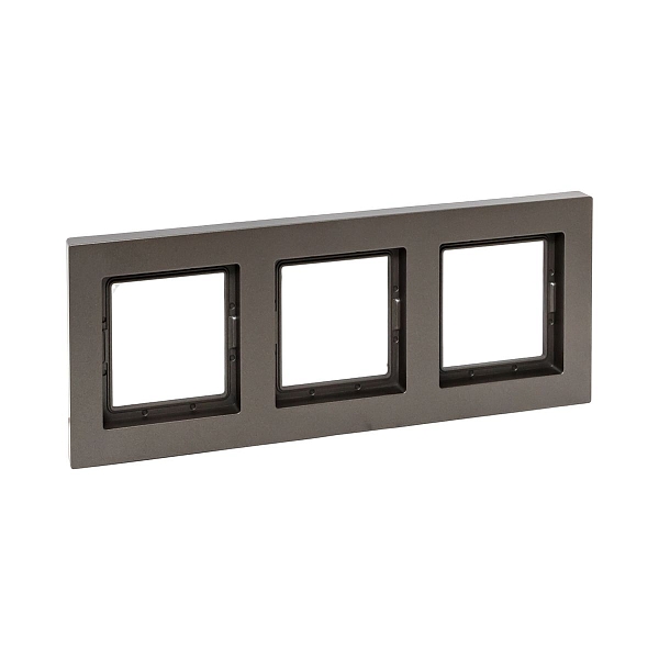 3 - местная рамка, IP44, мокко, пластик Эпика